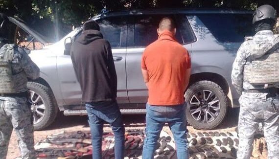 Traían un Barret calibre 50 y 11 fusiles, los detenidos en el fraccionamiento Montesclaros de El Fuerte, Sinaloa
