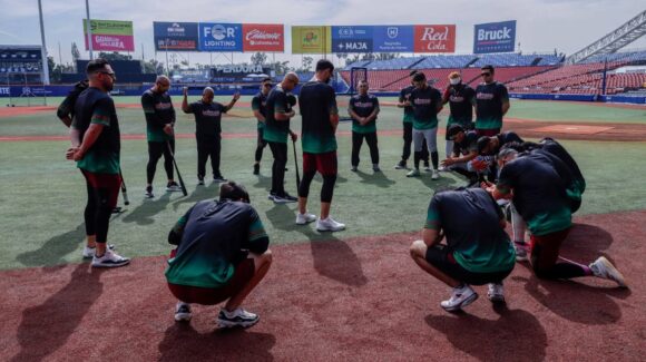 Tomateros define su rotación abridora y completa su roster rumbo a la Serie del Caribe