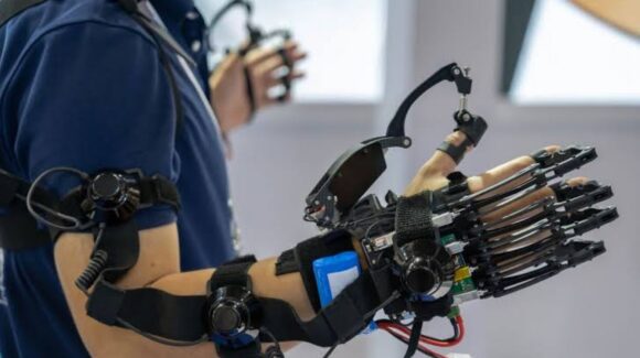 La UAS implementará modalidad mixta en su oferta educativa y tecnología para ampliar la matrícula en 2026: Rector