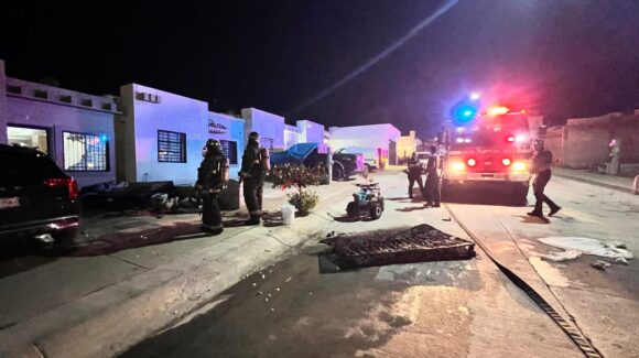 Cortocircuito provoca incendio en vivienda al sur de Mazatlán, Sinaloa; no se reportan lesionados