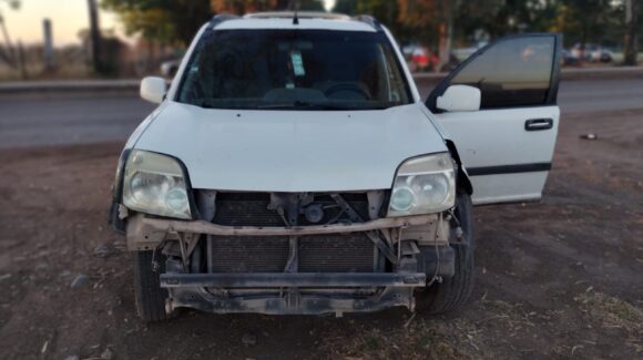 Menor resulta lesionado tras choque entre camioneta y motocicleta en Estación Bamoa, Guasave, Sinaloa