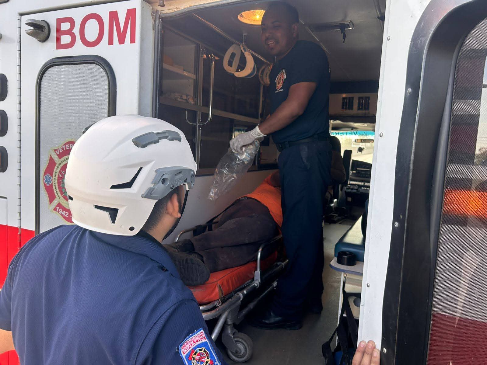 Volcadura en la México 15 deja 4 lesionados en Mazatlán