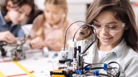11 de febrero: dos efemérides que celebran a las mujeres en la ciencia y la medicina