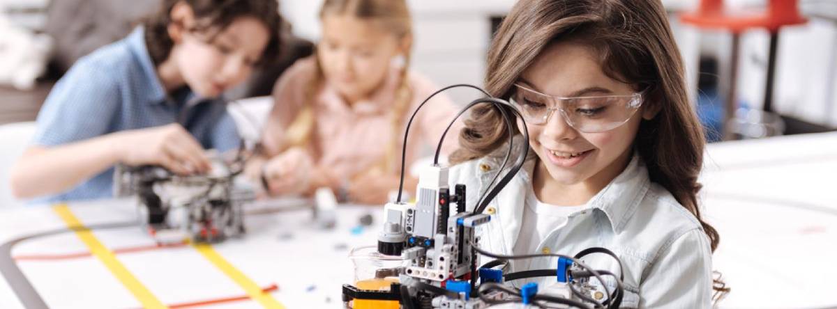 11 de febrero dos efemérides que celebran a las mujeres en la ciencia y la medicina
