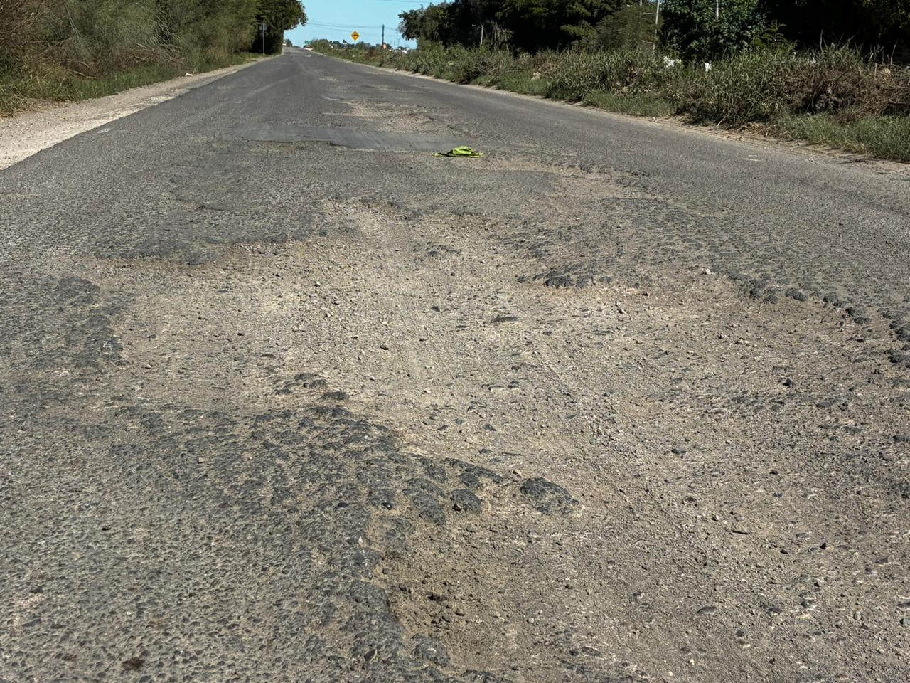 Baches libramiento oriente de Los Mochis