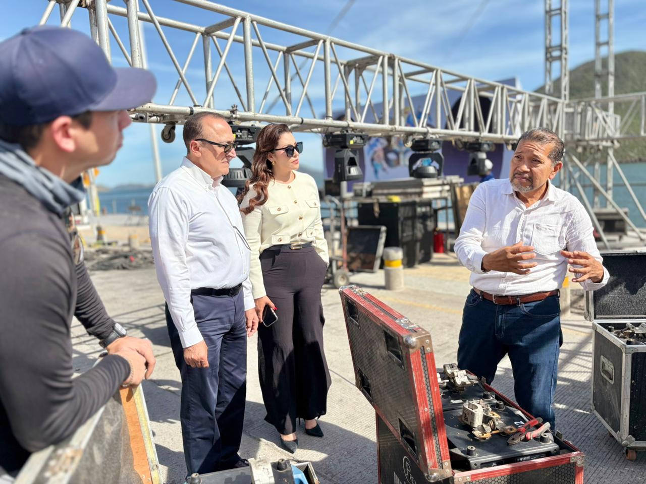 Antonio Menéndez encabezó la reunión de coordinación del Plan Operativo Carnaval Topolobampo 2026