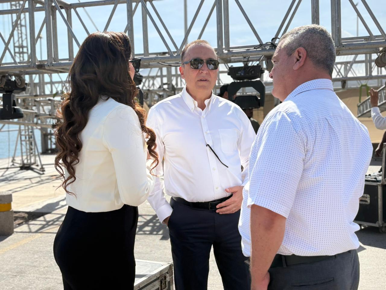 Antonio Menéndez encabezó la reunión de coordinación del Plan Operativo Carnaval Topolobampo 2026