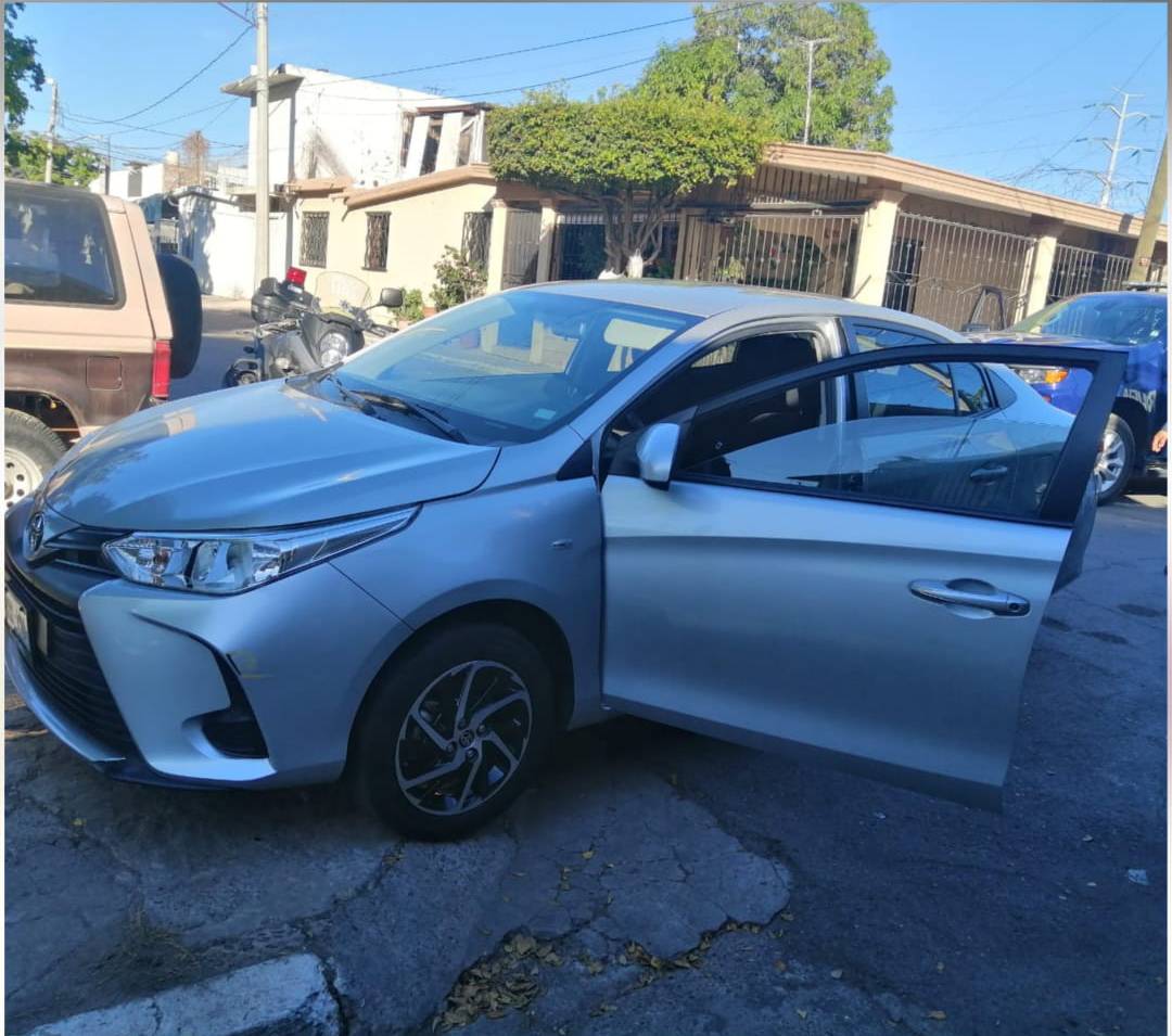 Auto asegurado tras persecución en Culiacán