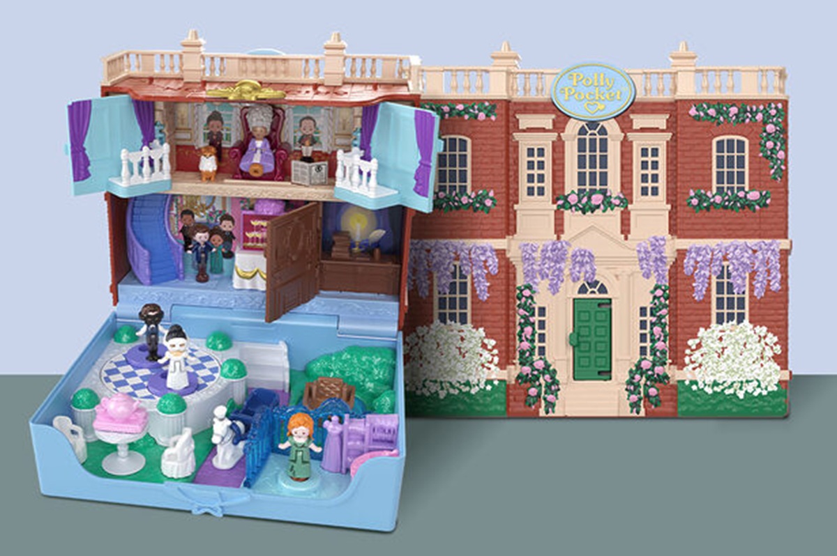 Bridgerton x Polly Pocket