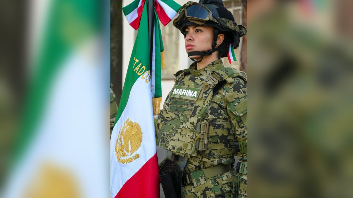 Claudia Sheinbaum encabeza ceremonia del Día de la Bandera en Campo Marte