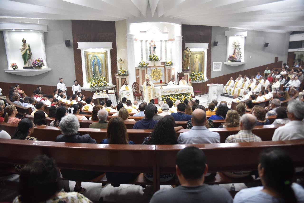 Con la presencia de importantes autoridades eclesiásticas, se llevó a cabo la celebración
