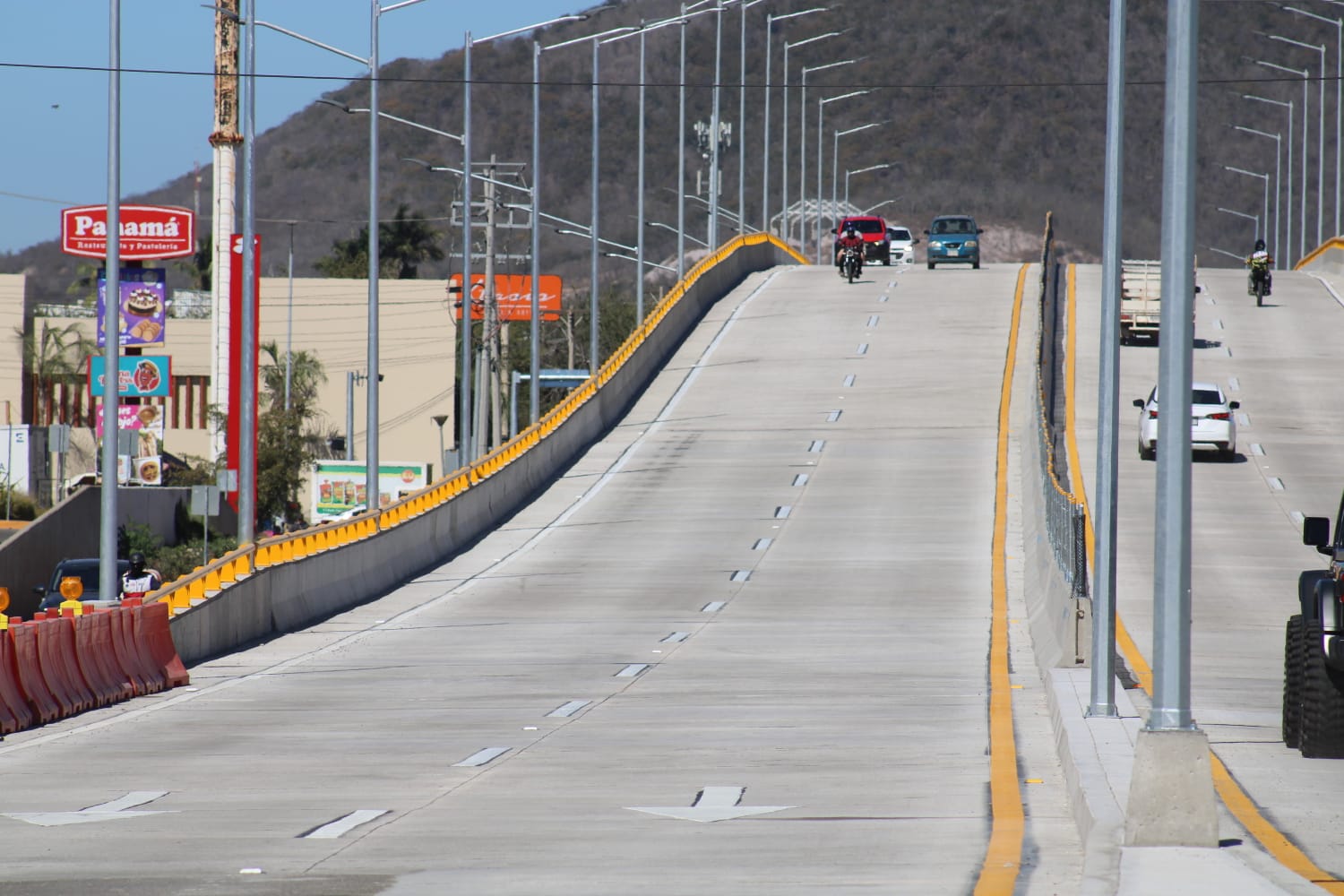 Dan a conocer avances del puente Internacional-Pérez Escobosa
