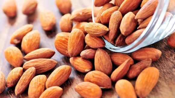 ¡Día de la Almendra! ¿Qué beneficios tiene esta fruta para nuestro cuerpo?