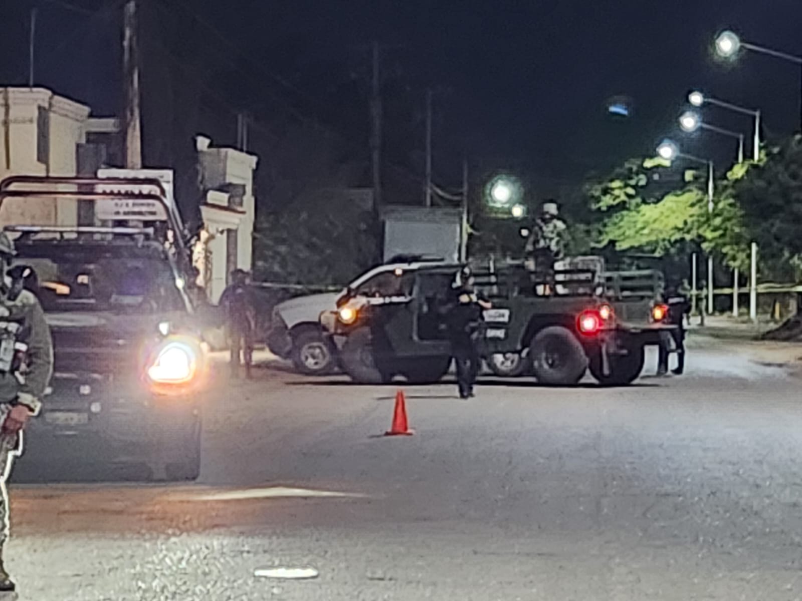 El hombre localizado sin vida quedó en calidad de desconocido en el Semefo