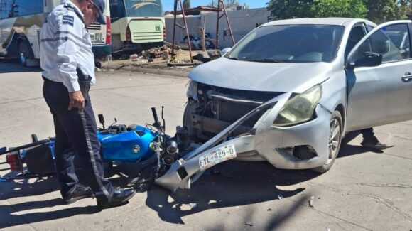 Arrollan a un motociclista en el fraccionamiento Santa Luz en Los Mochis, Sinaloa