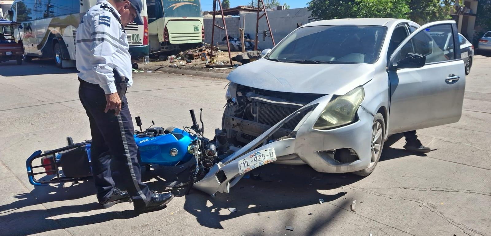 El motociclista, pese a las lesiones, se negó a ser trasladado a un hospital