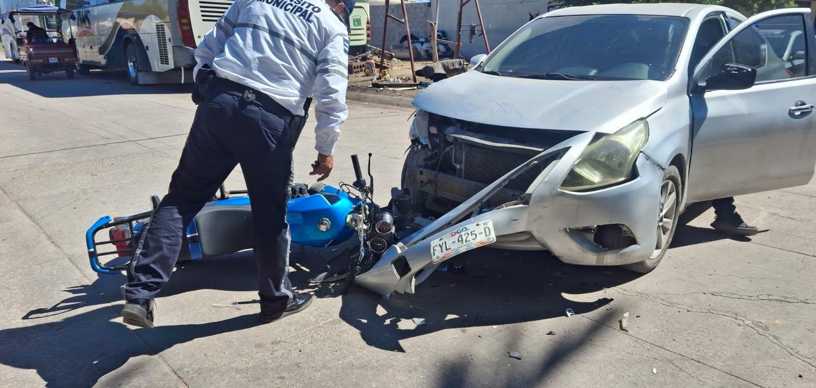 El motociclista, pese a las lesiones, se negó a ser trasladado a un hospital