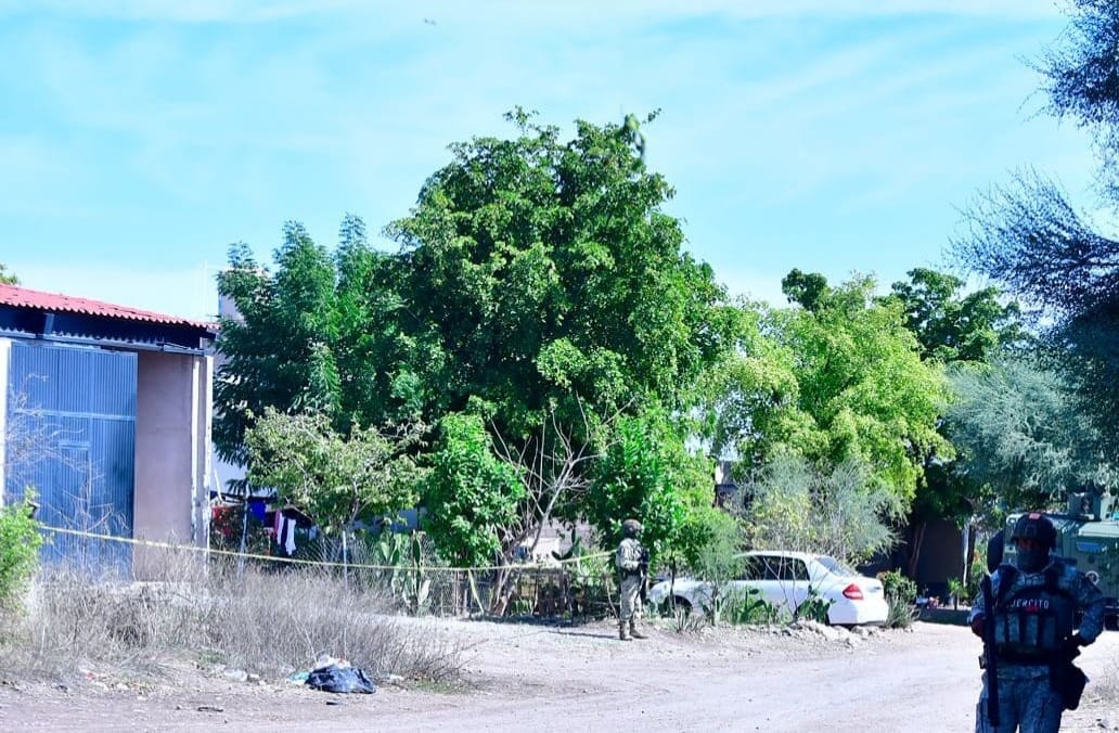 Elementos del Ejército Mexicano están a la espera de una orden de cateo