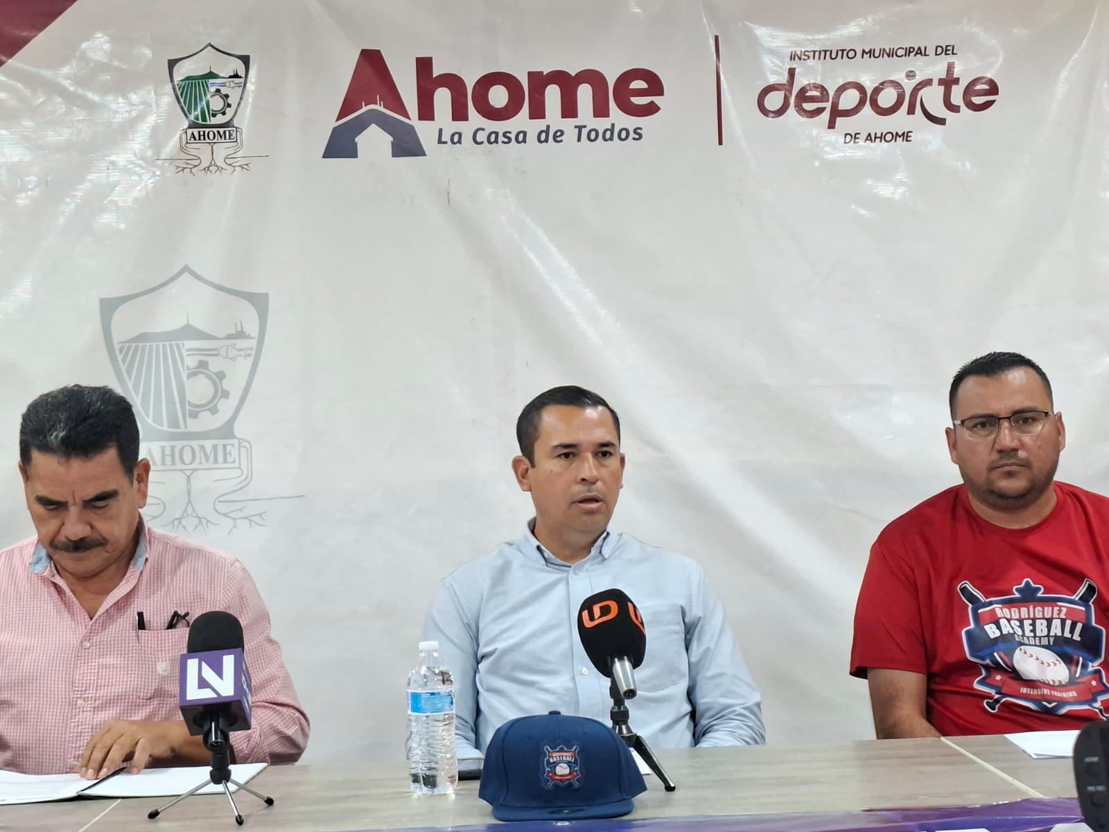 En grande pretenden celebrar el primer aniversario de la academia