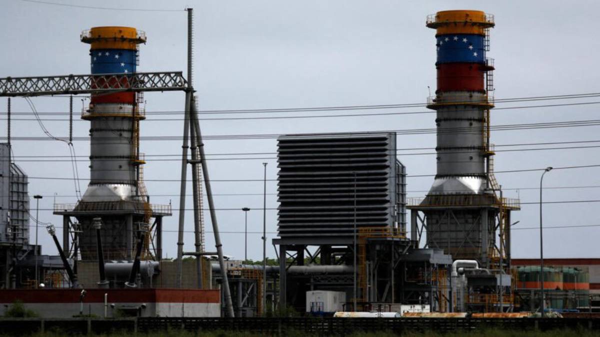 Estados Unidos autoriza a cinco grandes petroleras operar en Venezuela.
