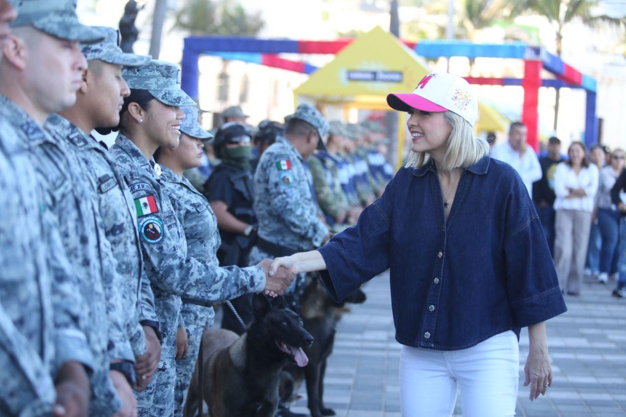 Estrella Palacios y sus colaboradores revisaron los últimos detalles del operativo por el carnaval