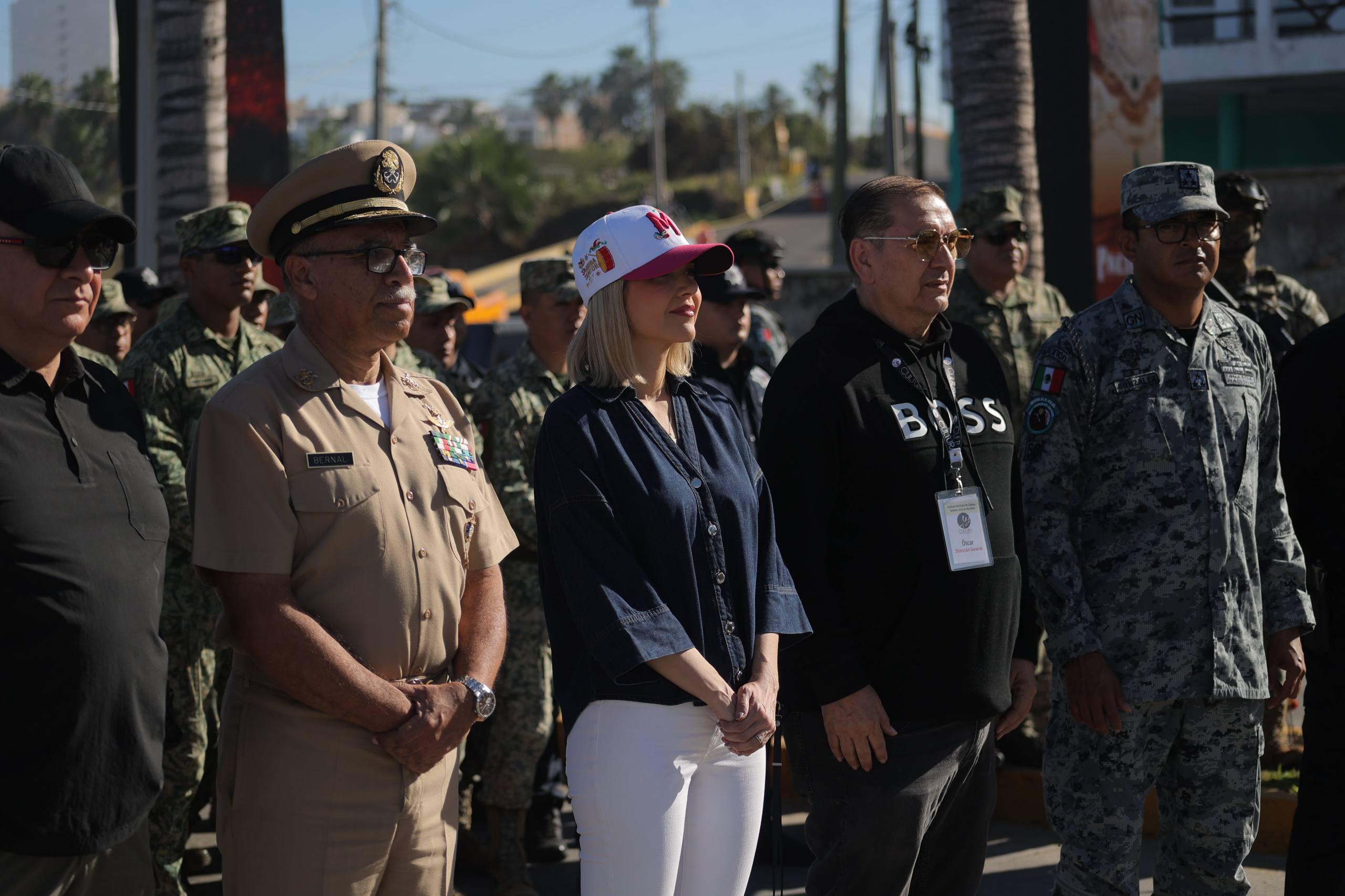 Estrella Palacios y sus colaboradores revisaron los últimos detalles del operativo por el carnaval