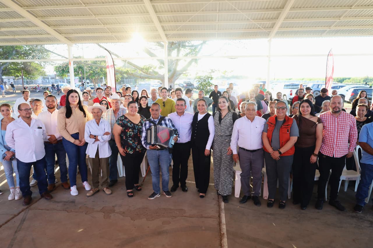 Jorge Rosario Bojórquez Berrelleza entregó la obra rehabilitada