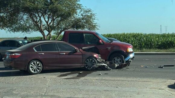 Aparatoso accidente en la Mochis-Ahome deja saldo de una persona lesionada
