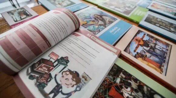 ¡Habrá cambios! Sheinbaum confirma modificaciones a libros de la SEP para 2027