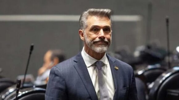 ¡Morena castiga a Sergio Mayer! El partido decide retirar sus derechos políticos