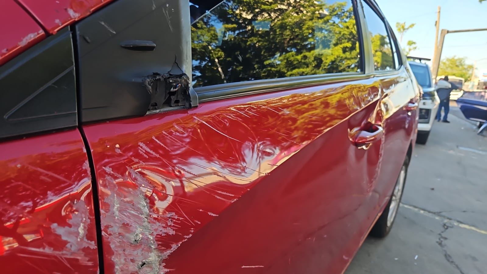 Por fortuna el accidente solo dejó daños materiales