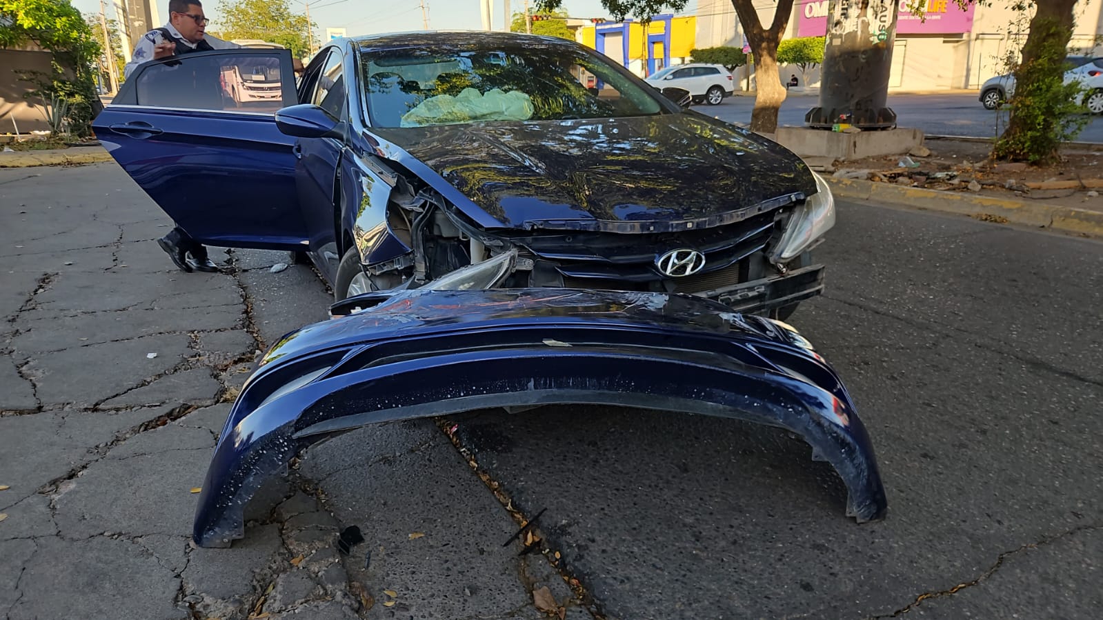 Por fortuna el accidente solo dejó daños materiales