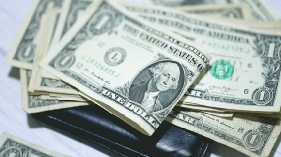 ¿Se debilita? Checa los movimientos del dólar del 09 al 13 de febrero aquí