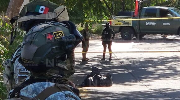 Abandonan cuerpo sin vida y ‘embolsado a espaldas del Stasac de Culiacán, en la colonia Lomas de Guadalupe