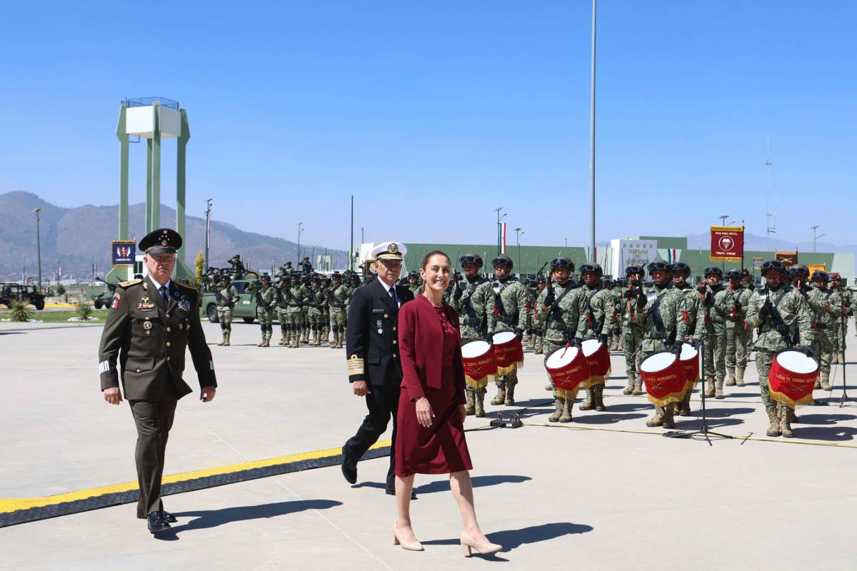 Sheinbaum reconoce al Ejército Mexicano en su 113 aniversario