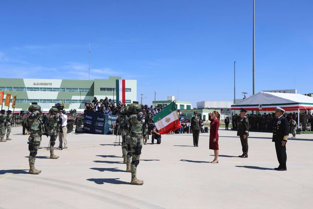 Sheinbaum reconoce al Ejército Mexicano en su 113 aniversario