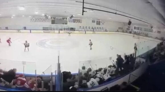 Tiroteo en partido de hockey en Rhode Island deja dos muertos, incluida una niña
