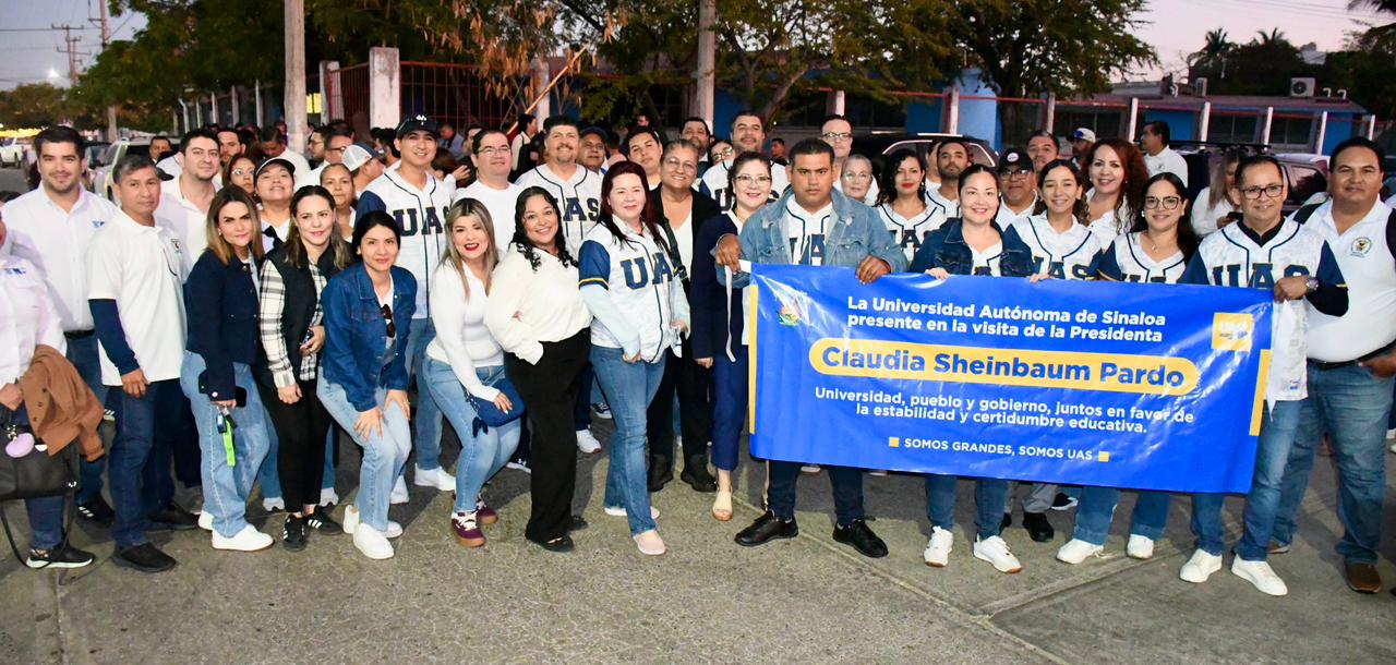 Universitarios de la UAS se hicieron presentes a las afueras de la Tercera Región Militar