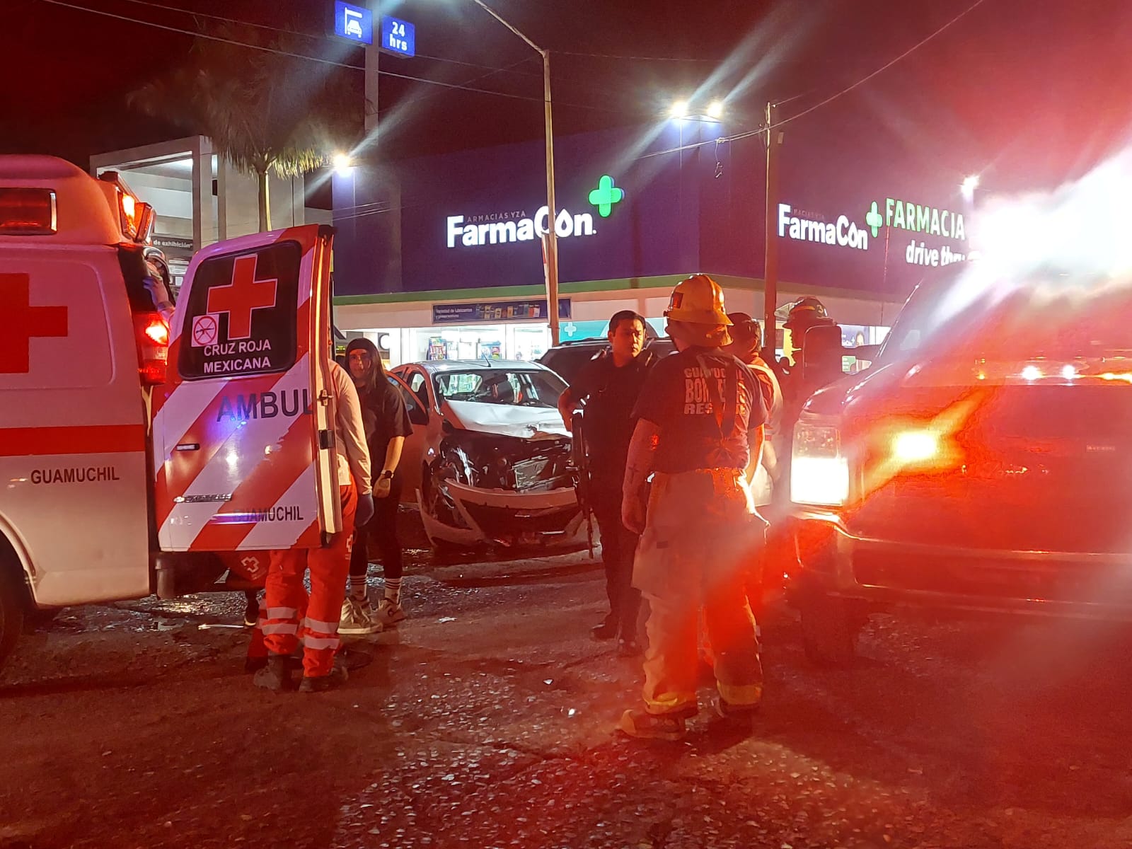 Accidente en crucero de Guamúchil