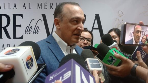 Se avanza y pronto estarán concluyendo trabajos en el sector de la calle Degollado y 10 de Mayo: alcalde de Ahome