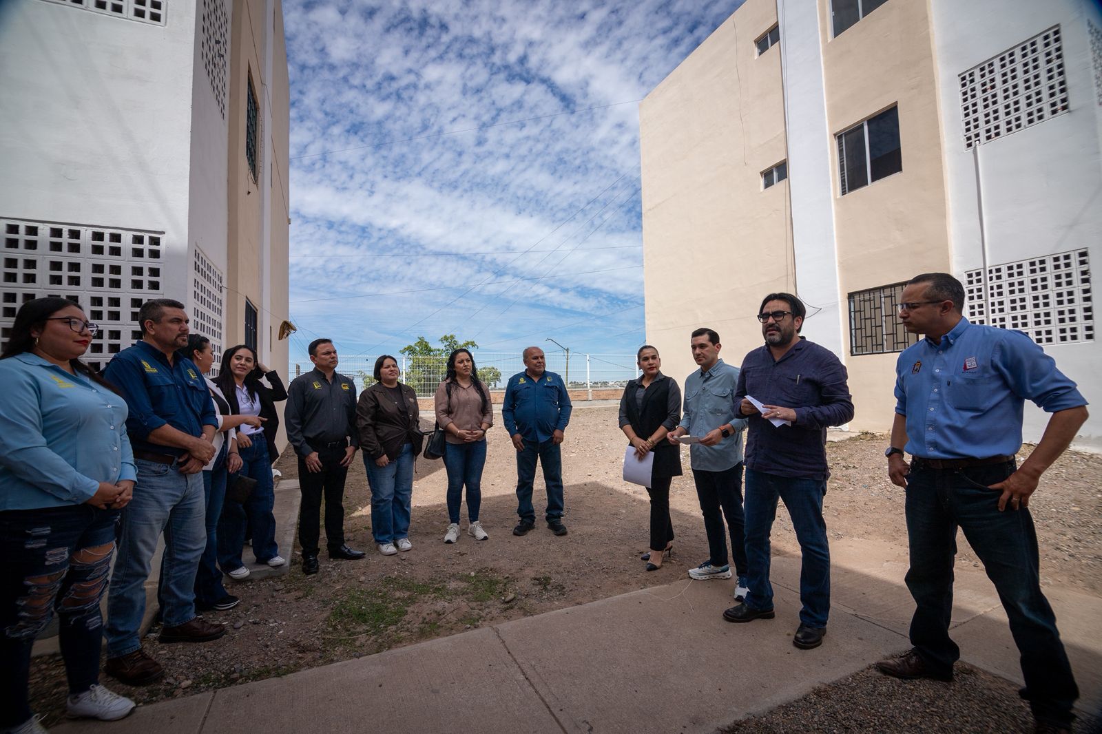 Alcalde de Culiacán entrega viviendas a sindicalizados del Ayuntamiento