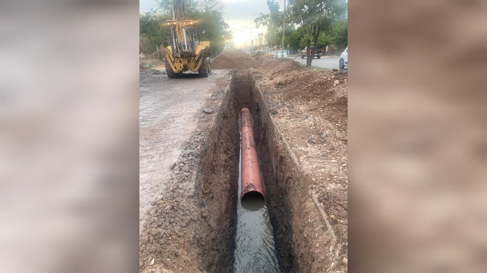 Japac inicia sustitución de alcantarillado sanitario frente al fraccionamiento Camino Real