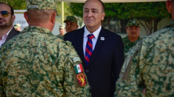 Refrende Defensa alianza con ayuntamientos del norte del estado; recibe a alcaldes en el 89 Batallón de Infantería