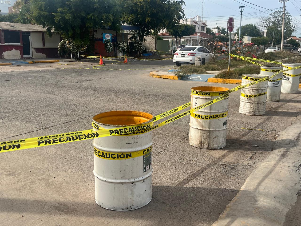 Área del socavón donde murió el profesor Píndaro en Guasave