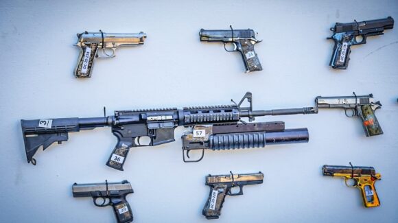 Una de cada 5 armas aseguradas en México, son decomisadas en Sinaloa; Harfuch da cifras de seguridad