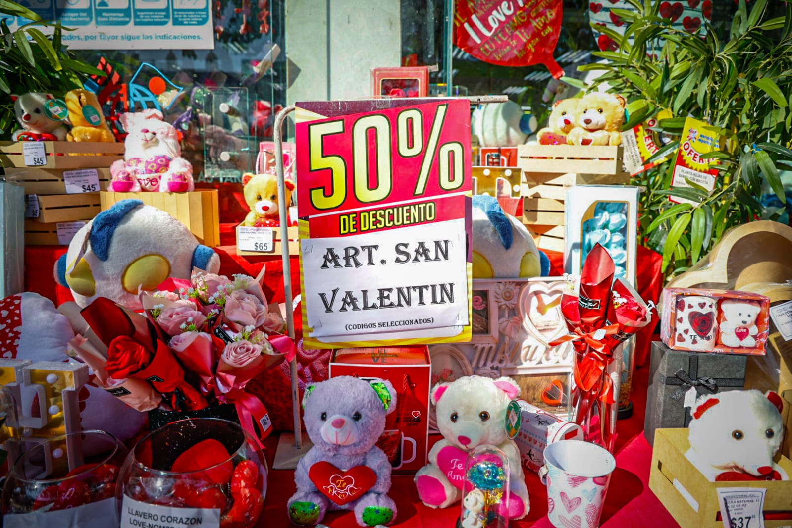 Peluches y detalles de venta en el Centro de Culiacán