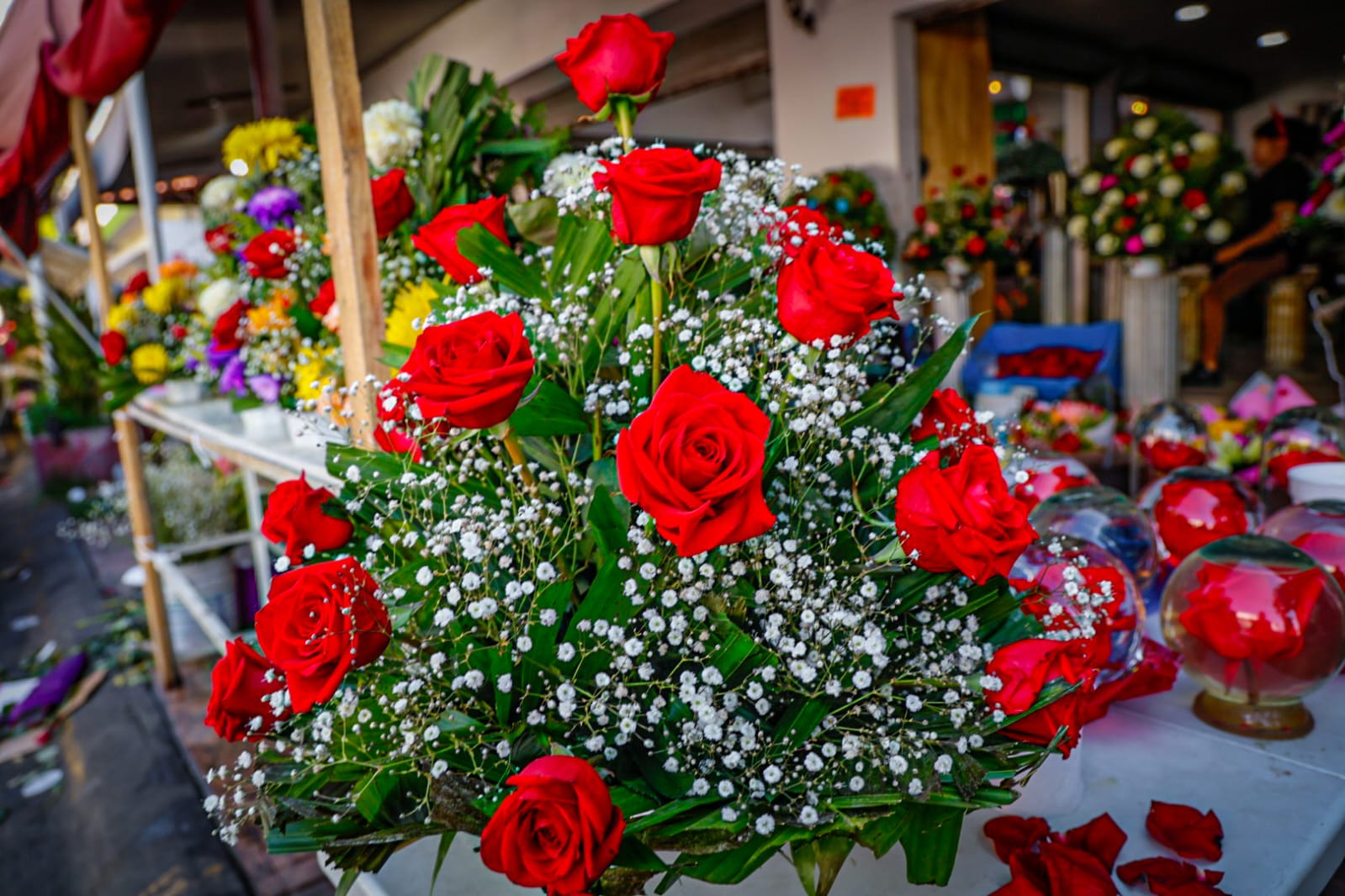 Arreglos de flores de venta en el Centro de Culiacán