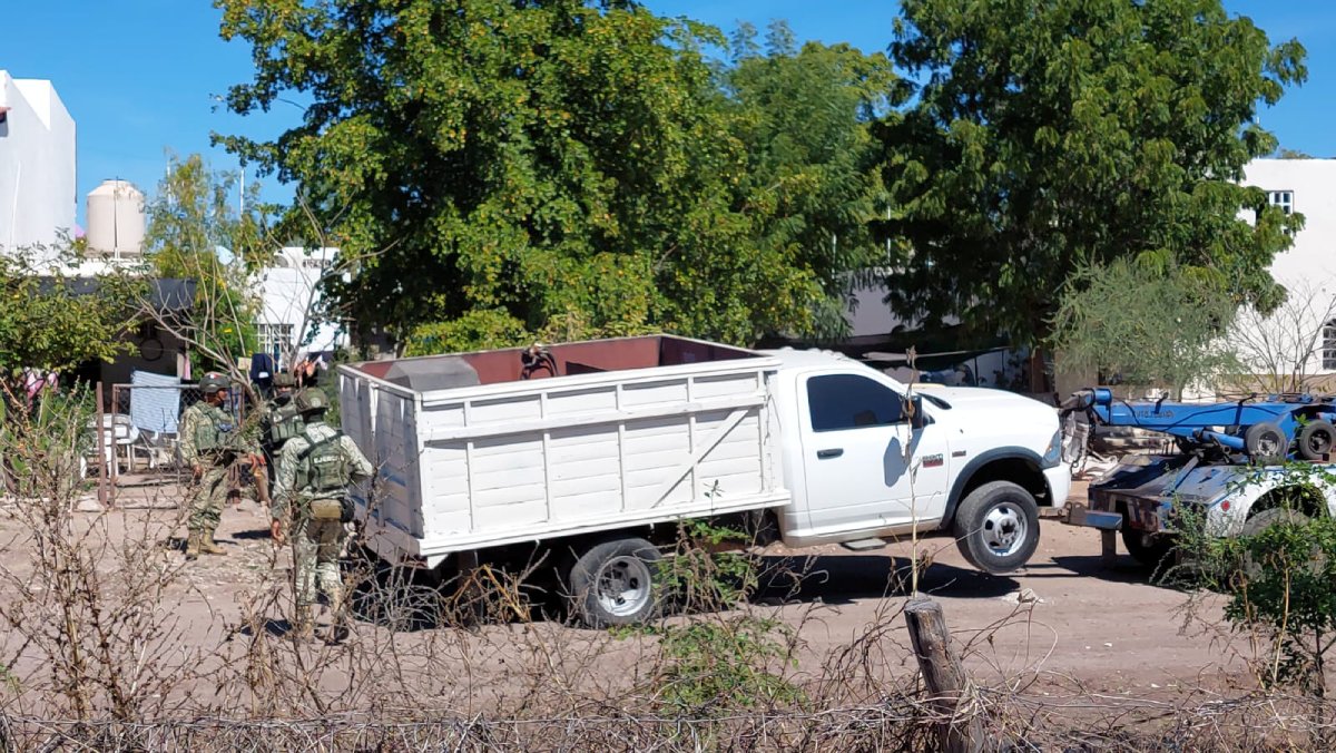 asegura fge dos camionetas con blindaje artesanal tras cateo en guamuchil luga