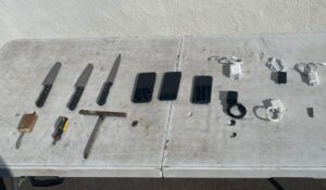 Aseguran objetos prohíbidos en el penal de Aguaruto, en Culiacán