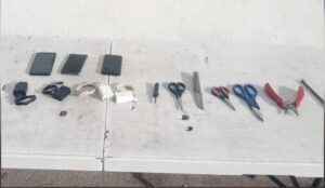 Aseguran objetos prohíbidos en el penal de Aguaruto, en Culiacán